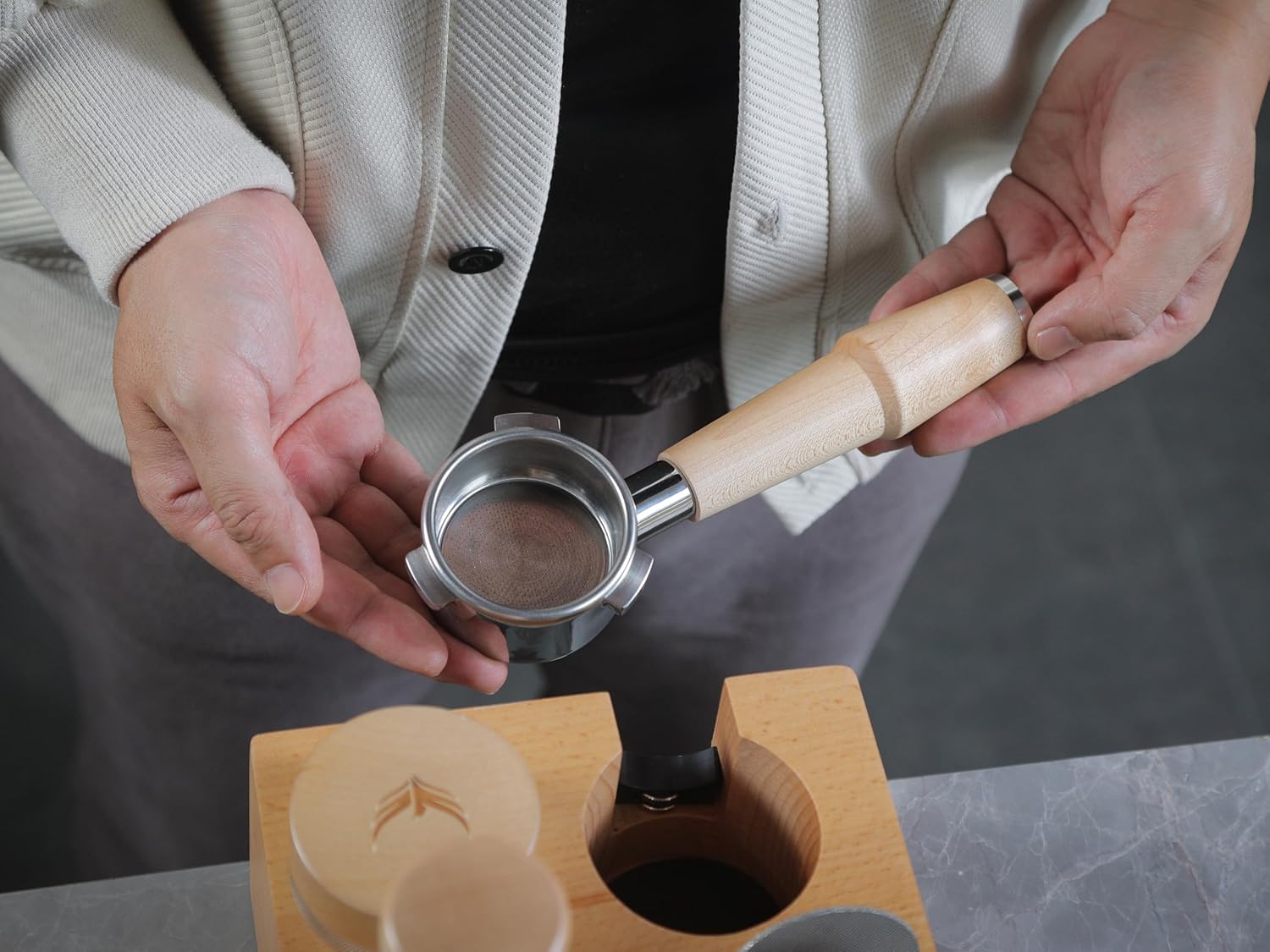 Bottomless Portafilter 54mm Breville Compatible Maple Handle & Naked 18-21 Gram Filter Basket, Fits Barista Express, Pro, Touch, Bambino, Infuser, Duo Temp Pro