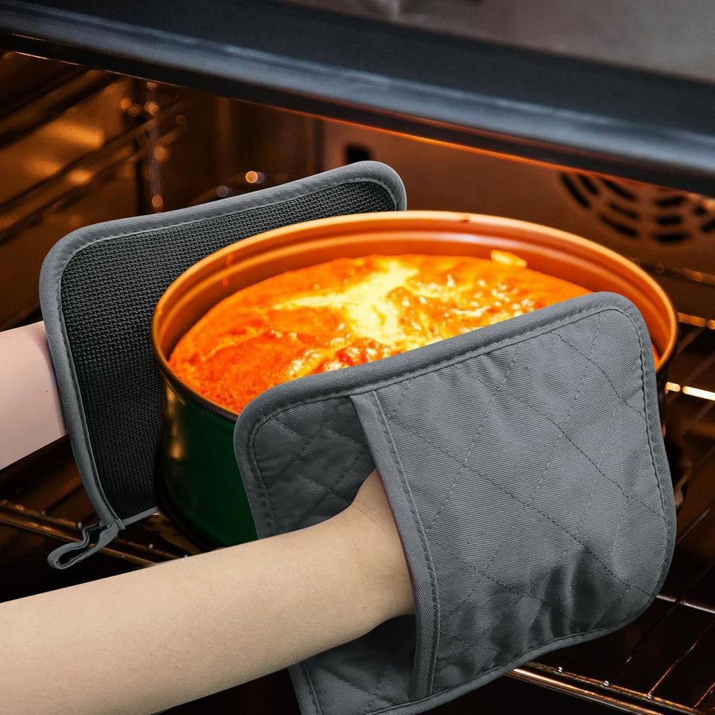 2 PCS Gray Pot Holders Sets for Kitchen Heat Resistant Oven Hot Pads with Pockets Non Slip Soft Grip Potholders for Baking Cooking 8"x8.5"