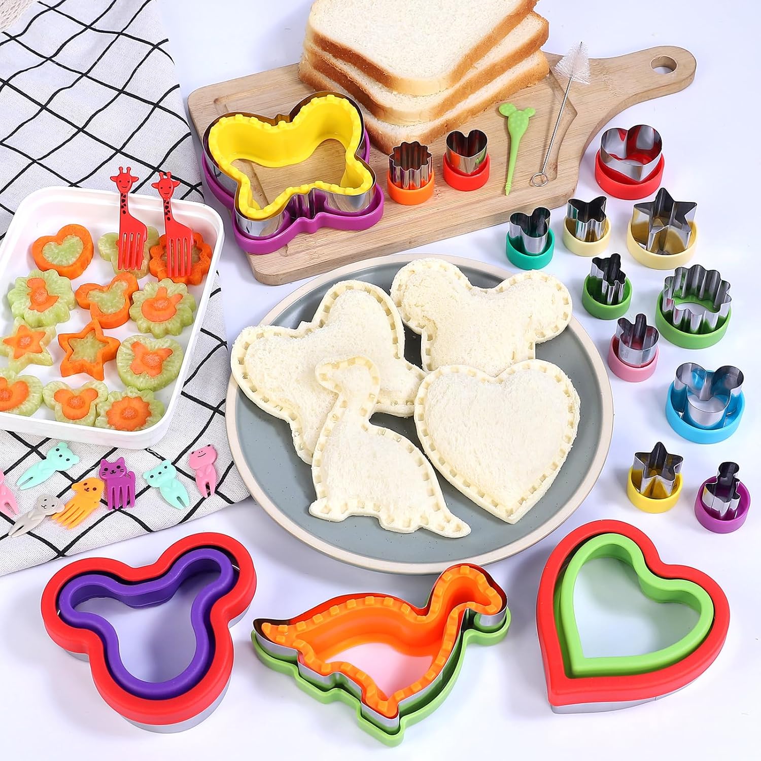 30 Pcs Sandwich Cutter and Sealer Set, Sandwich Cutters for Kids Lunch, Decruster Sandwich Maker,Vegetable Cutter Shapes,Bread Cookie Cutters for Kids Lunchbox and Bento Box