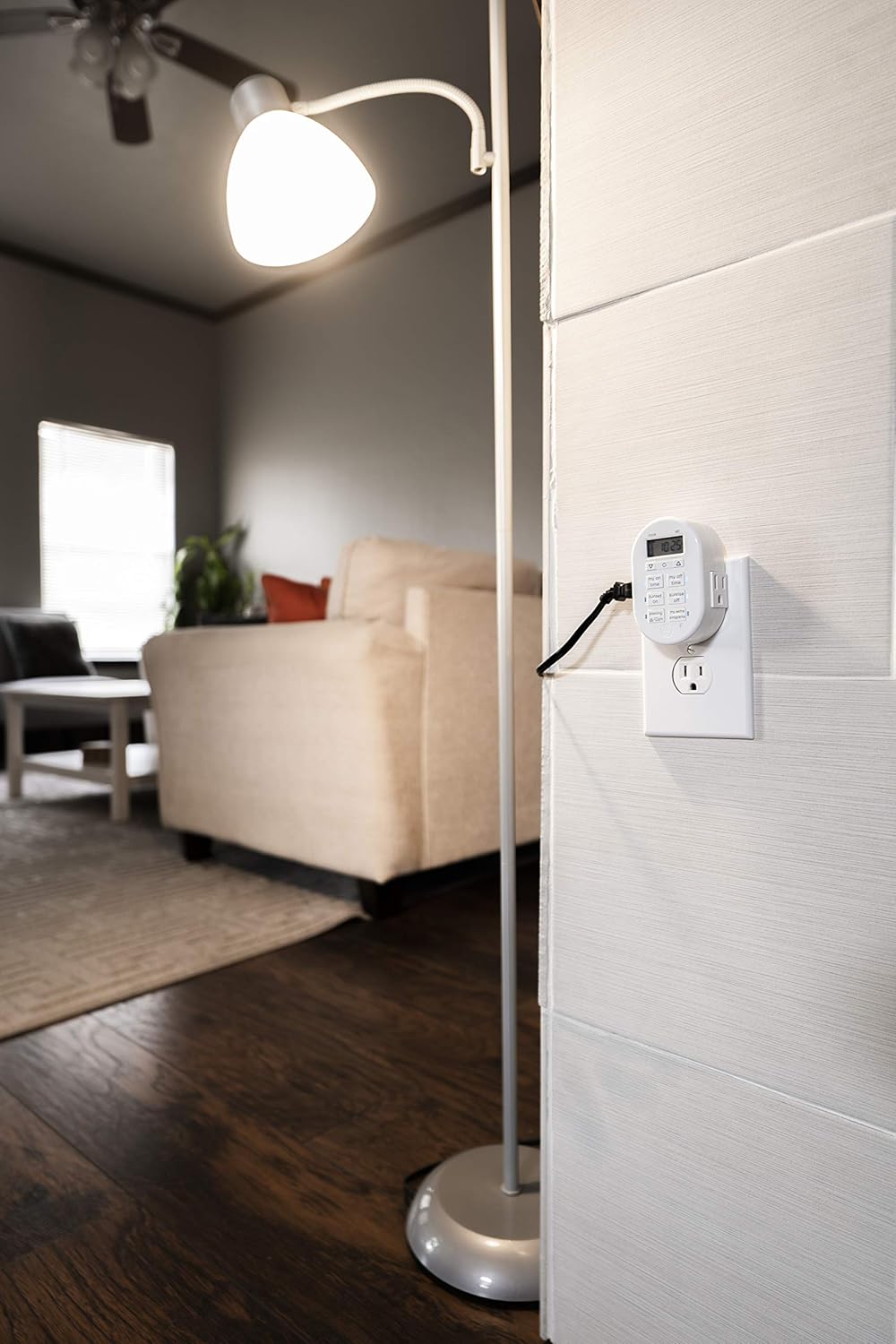 myTouchSmart Simple Set 7-Day Digital Timer, 2 Grounded Outlet Timer, Sunrise-Sunset Indoor Timer Outlet, Programmable ON/OFF Plug Timer, 125V Light Timer, Lamp Timer, Seasonal Lights, White, 35150