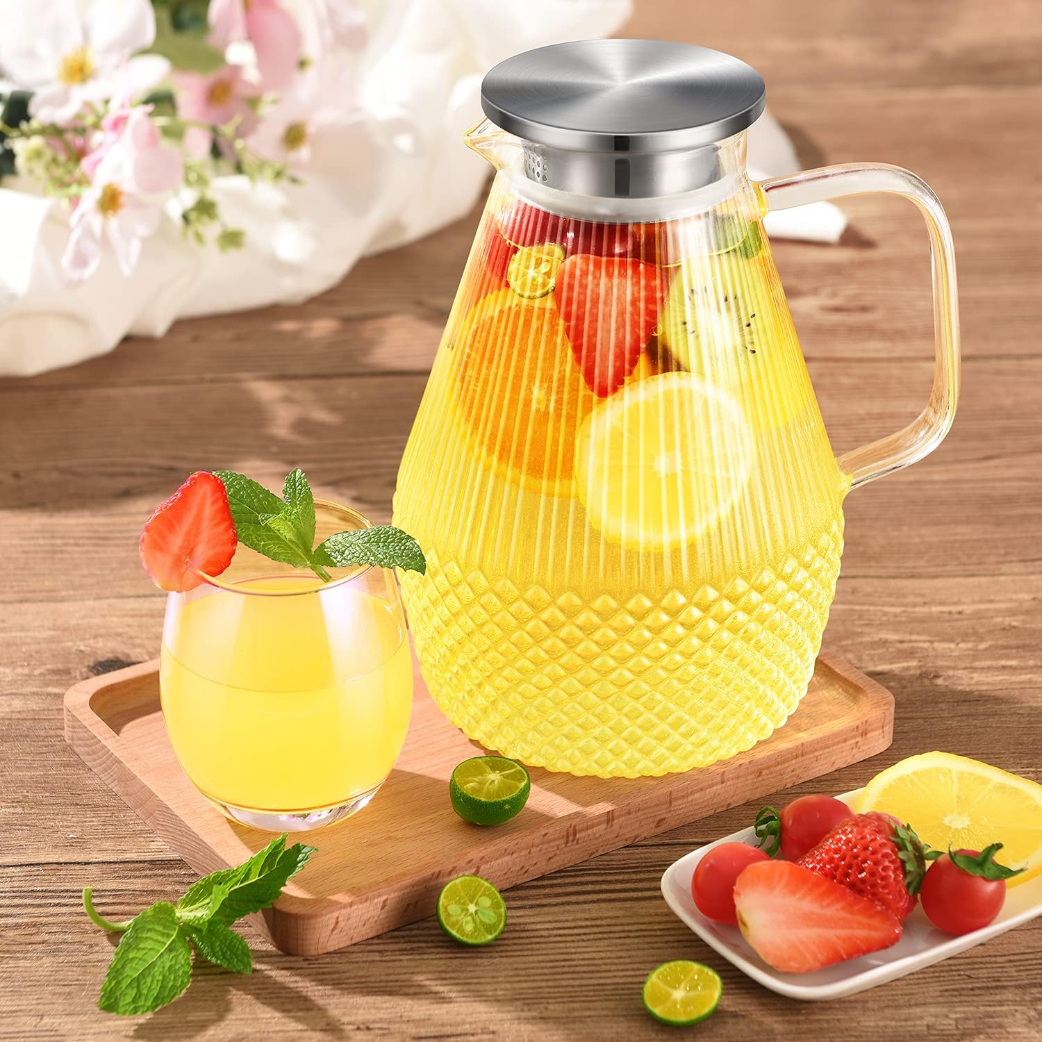 Glass Pitcher with Lid and Spout, veecom 80oz Water Pitchers for Drinks, Large Glass Jug for Juice, Lemonade, Beverage, Iced Tea Pitcher for Fridge, Heat Resistant Water Carafe with Brush