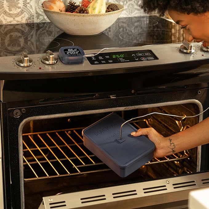 Magical Butter MB2E Pro Bundle – Infuser Machine with DecarBox, 8 mL Gummy Mold & Measuring Cups for Oils, Butters & Homemade Gummies