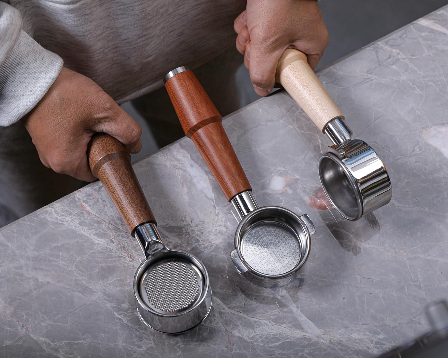 58mm Bottomless Portafilter for E61 Group Head | Professional Barista-Grade Naked Portafilter | Compatible with Rocket, Lelit, Ascaso, Profitec, ECM, Flair 58 & More (Rosewood)