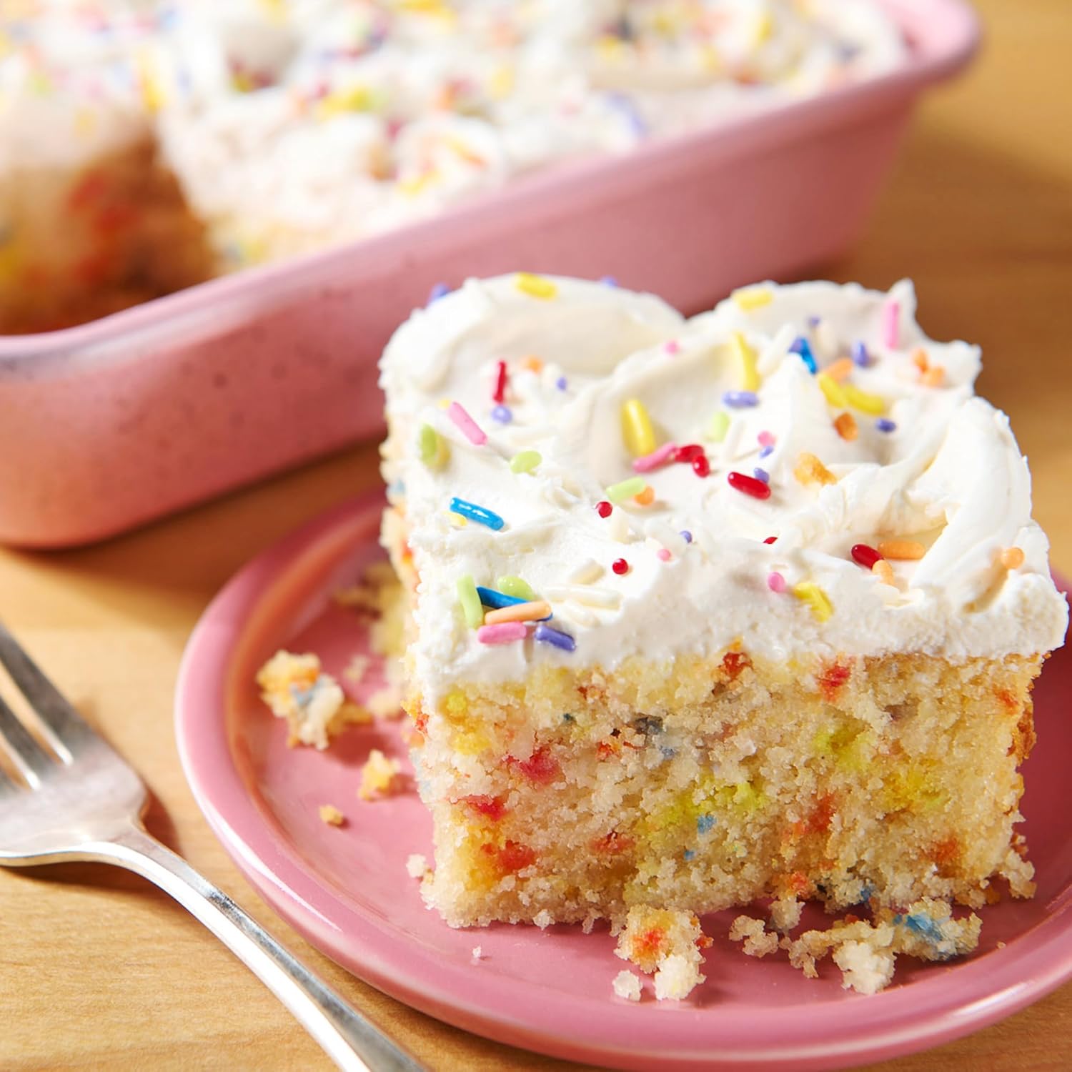 XO Baking Co. Gluten Free Small Batch Confetti Cupcake & Cake Mix - Includes Sprinkles Without Artificial Dyes; Non-GMO; Rice Free; Peanut Free; No Preservatives, Artificial Flavors or Colors, 10oz