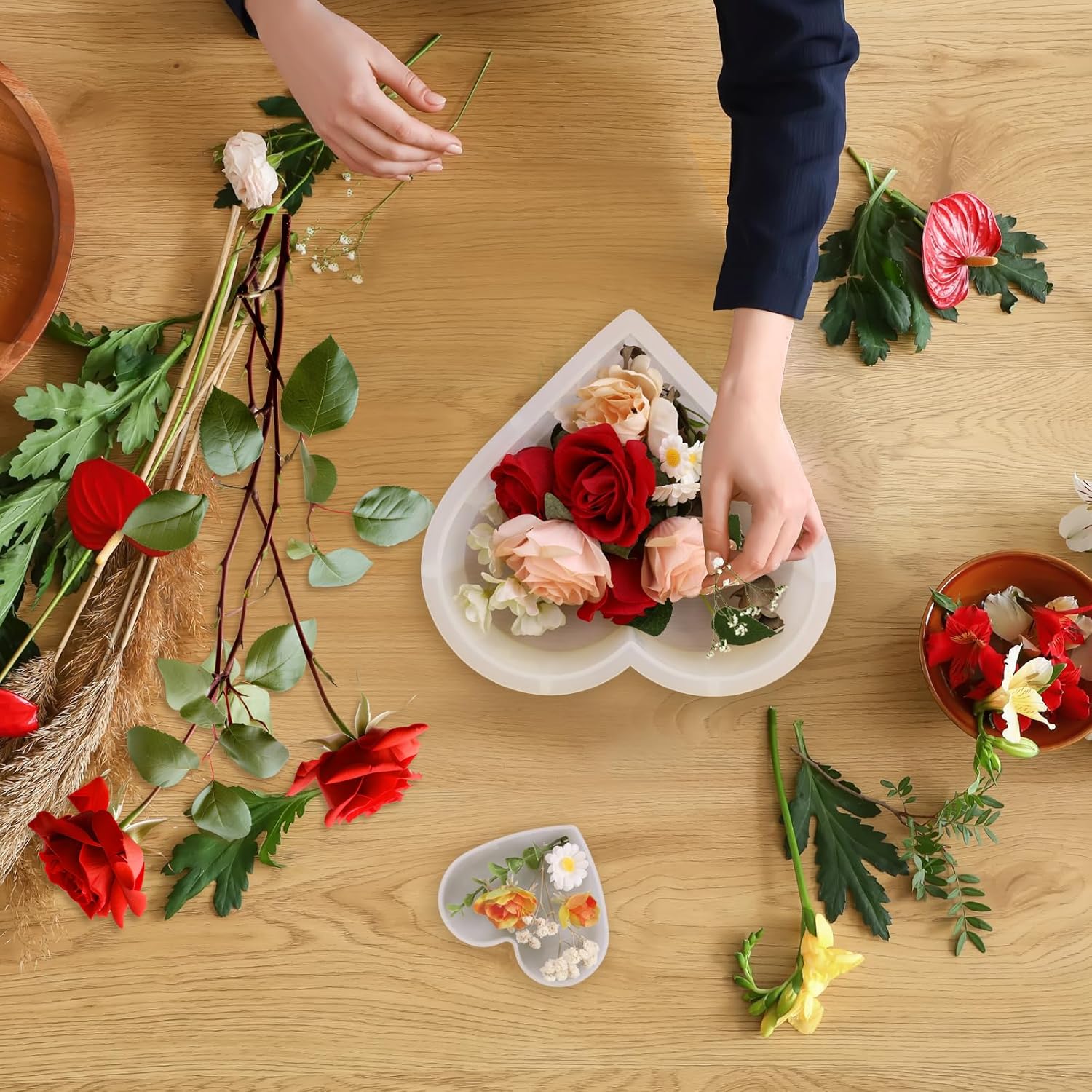 KISREL Large Heart Resin Mold, Heart Shaped Silicone Molds for Epoxy Resin, Large Molds for Flower Preservation, Deep Pour Mold for Furniture Decoration, DIY Wedding Bouquets, Valentine's Day Gifts