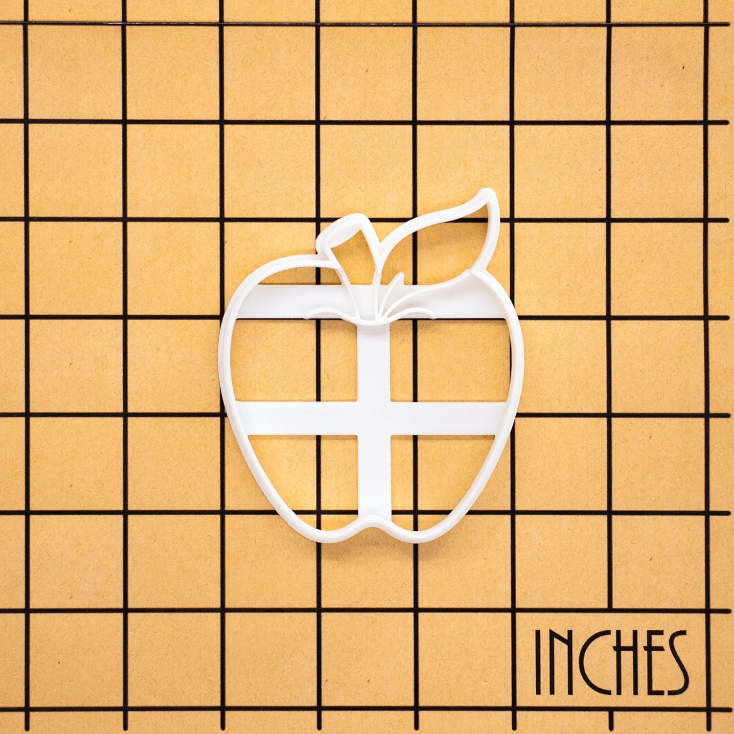 BAKERLOGY Apple Cookie Cutter - Detailed Biscuit Cutter Design for Baking and Crafts, ideal on fondant, dough, clay