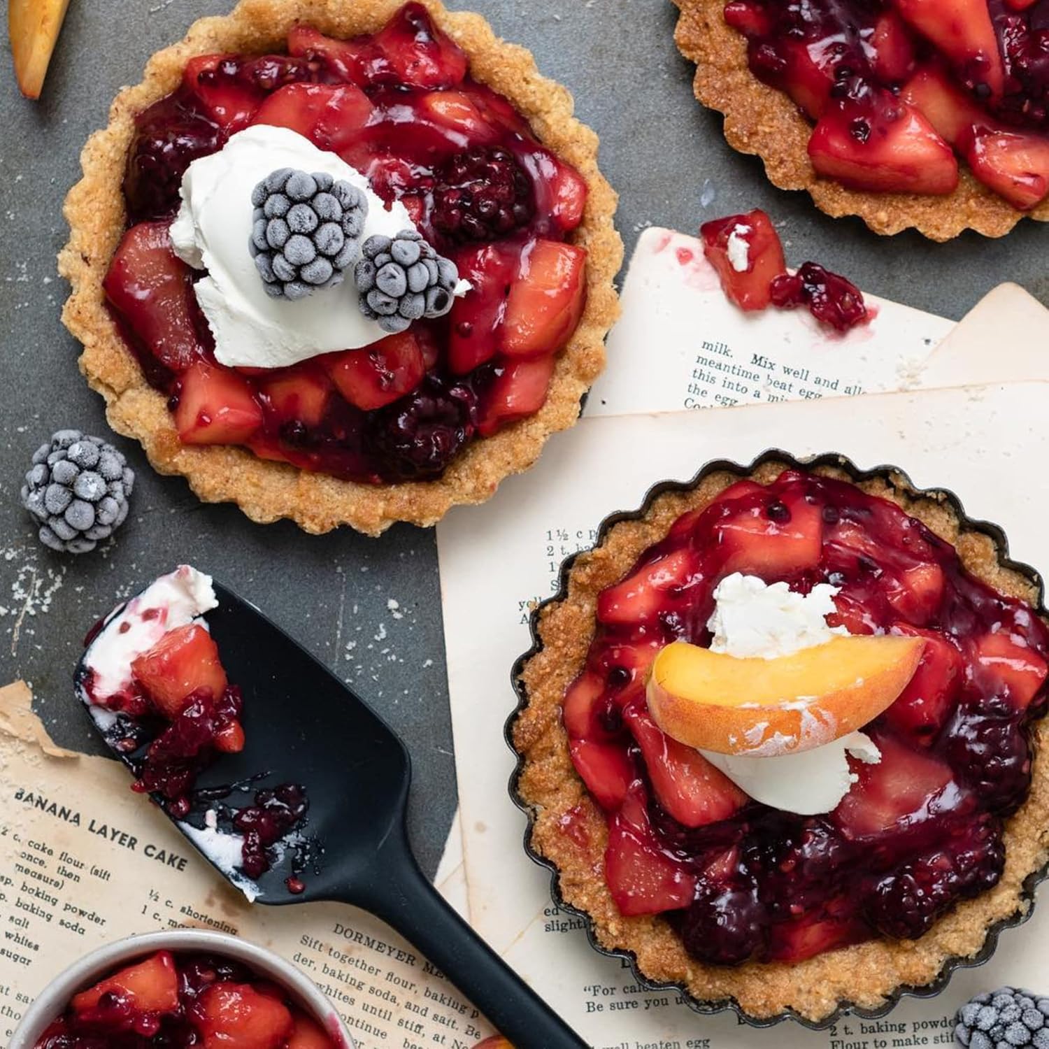 GIR: Get It Right Seamless Silicone Spoonula Spatula - 8-Inch Mini Red - Heat-Resistant up to 425°F - Flexible Edge Scraper for Jars & Bowls - Dishwasher Safe - Silicone Spatula for Cooking