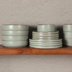 Gibson Elite Gelston Stoneware Matte Reactive Glaze 16 Piece (Service for 4) Plates and Bowl Dinnerware Set - Green